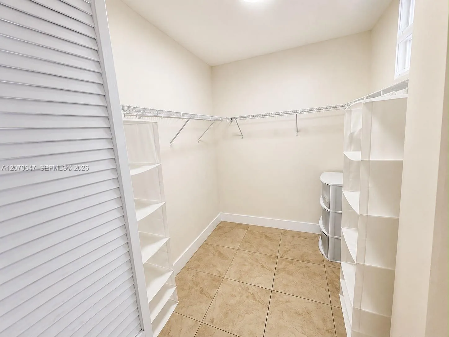 41 SE 5th St # 516, Miami, FL 33131 photo 9