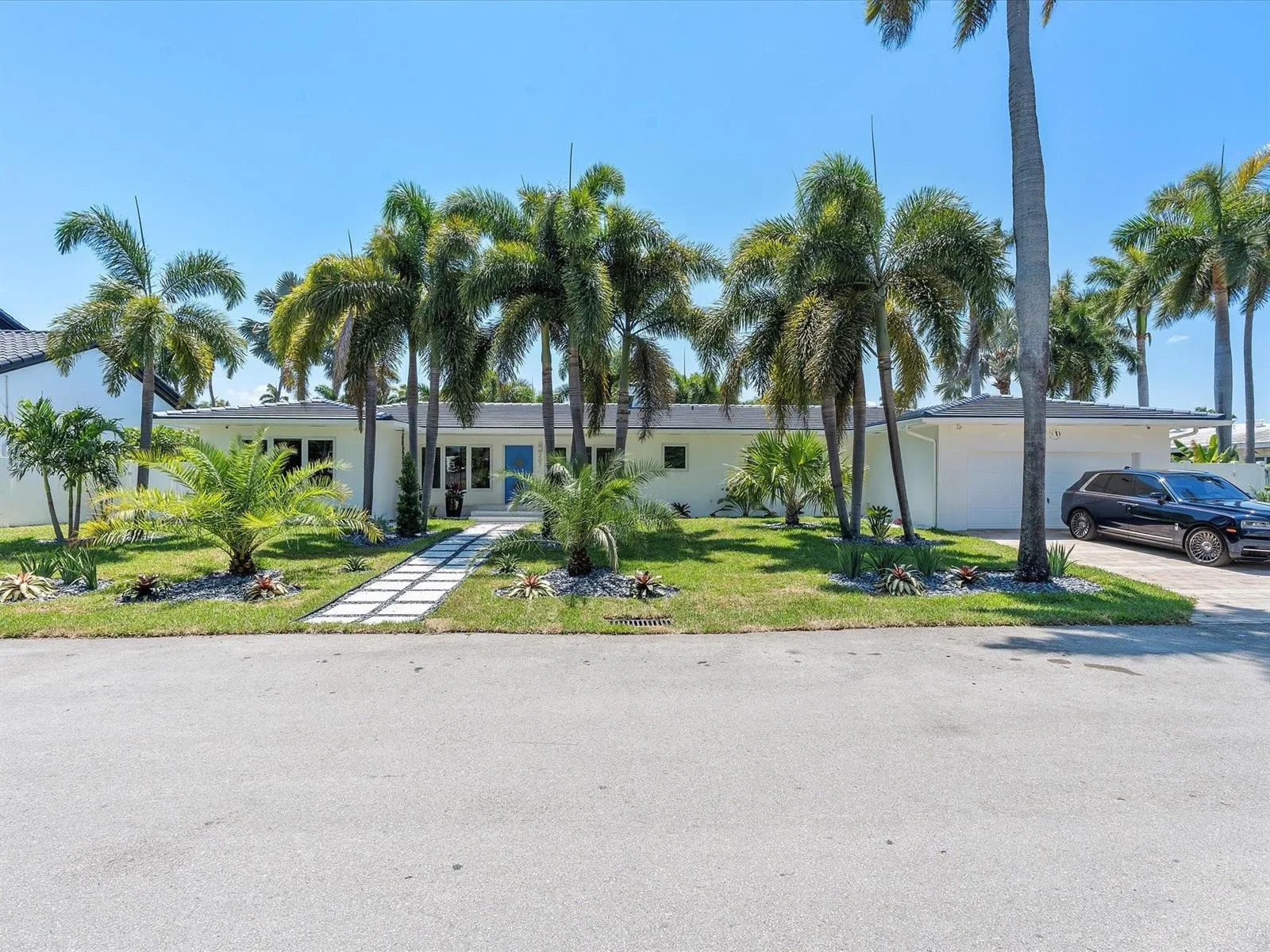 207 Royal Palm Drive, Fort Lauderdale, FL 33301 photo 5