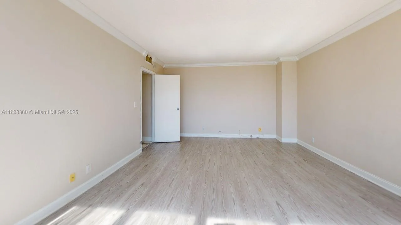 600 Three Islands Blvd # 721, Hallandale Beach, FL 33009 photo 11