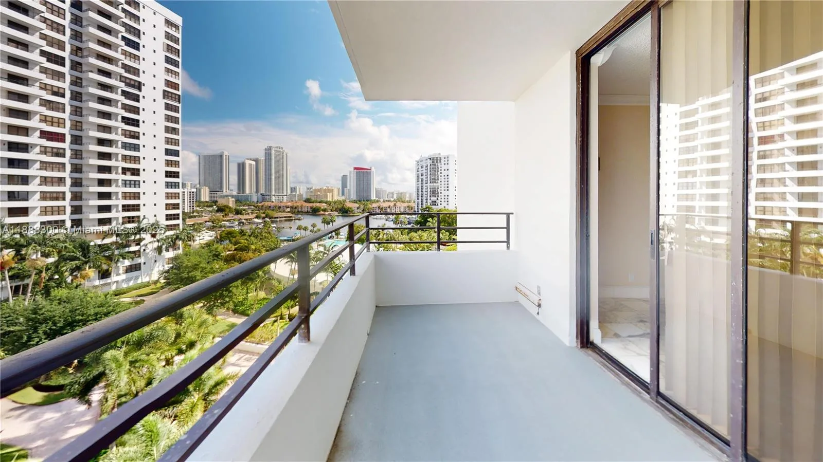 600 Three Islands Blvd # 721, Hallandale Beach, FL 33009 photo 2