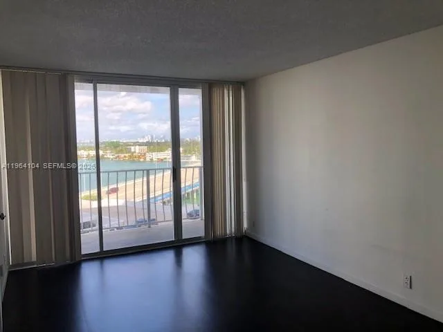 7601 E Treasure Dr # 915, North Bay Village, FL 33141 photo 11