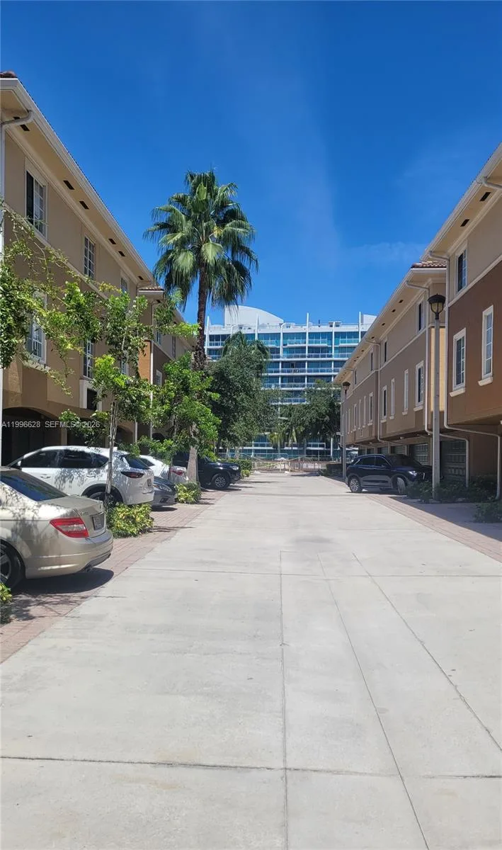 2961 NE 185th St # 1607, Aventura, FL 33180 photo 4