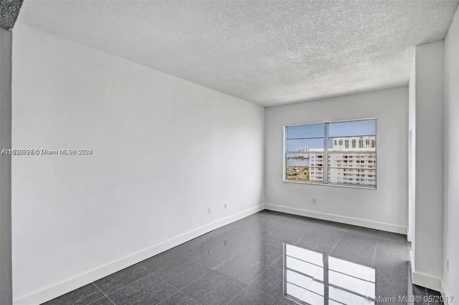 2801 NE 183rd St # 2208W, Aventura, FL 33160 photo 12