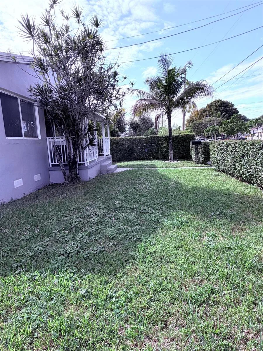 1500 NW 44th Street, Miami, FL 33142 photo 2