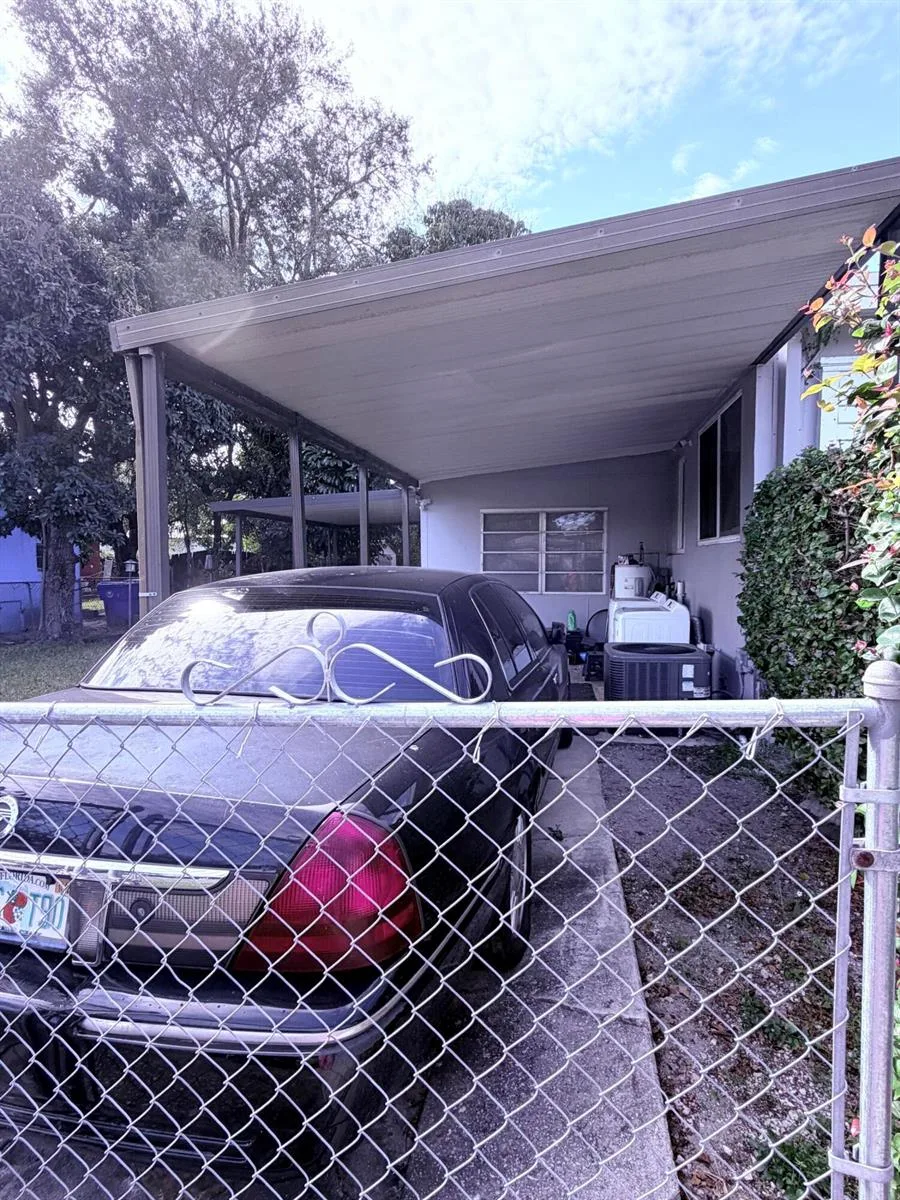 1500 NW 44th Street, Miami, FL 33142 photo 4