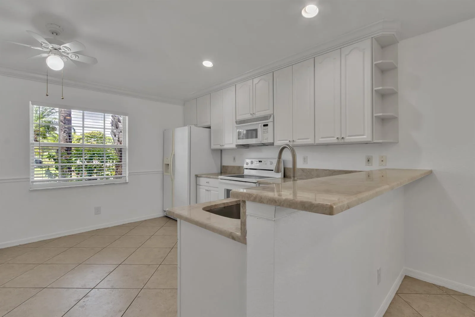 8046 Florenza Drive, Boynton Beach, FL 33472 photo 13