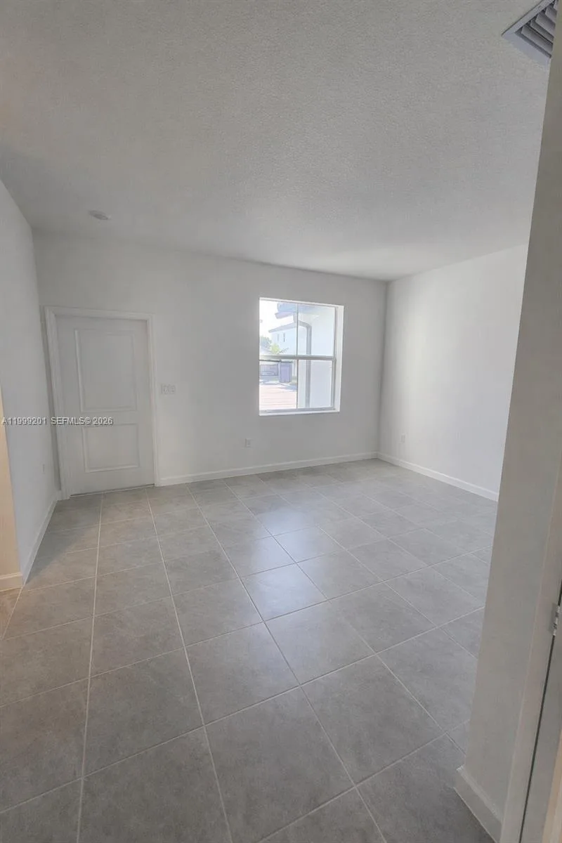 29277 SW 163rd Ct, Homestead, FL 33033 photo 2