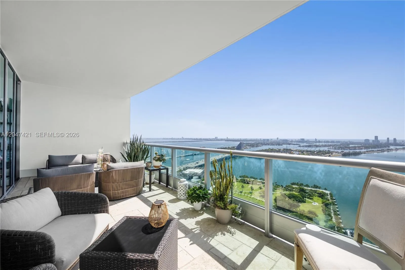 900 Biscayne Blvd # 4205, Miami, FL 33132