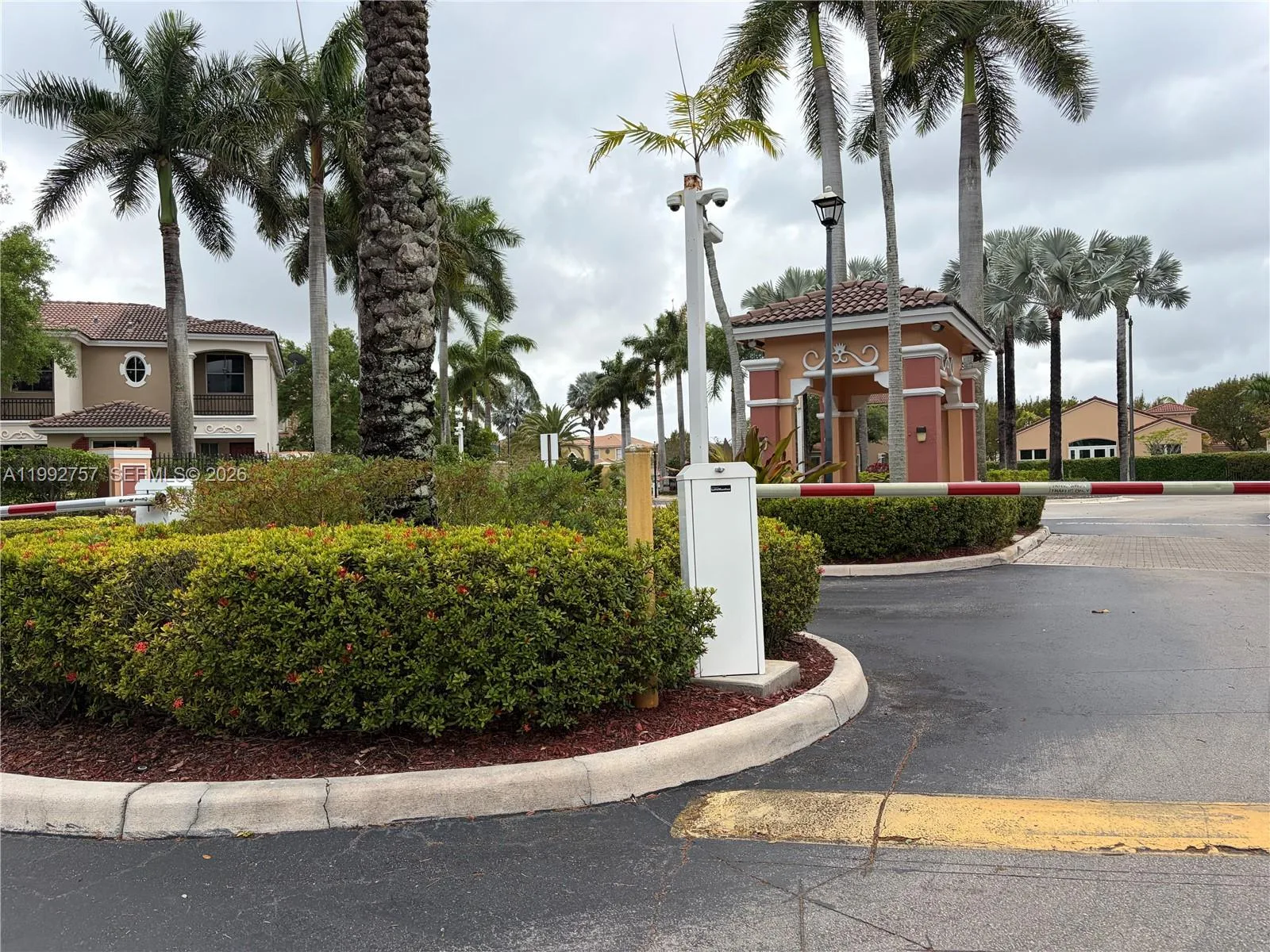 2281 NE 42nd Ave, Homestead, FL 33033 photo 5