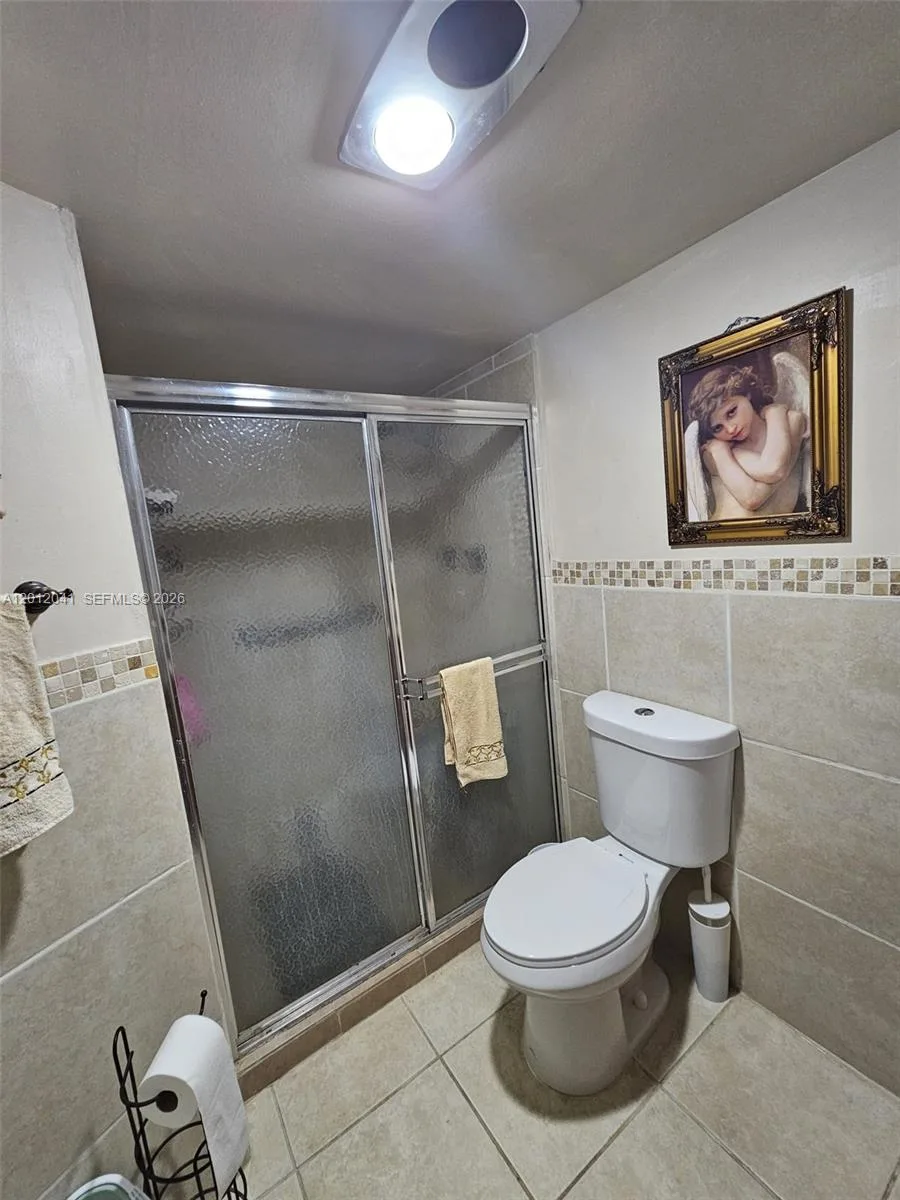 1670 NE 191st St # 109-3, Miami, FL 33179 photo 12