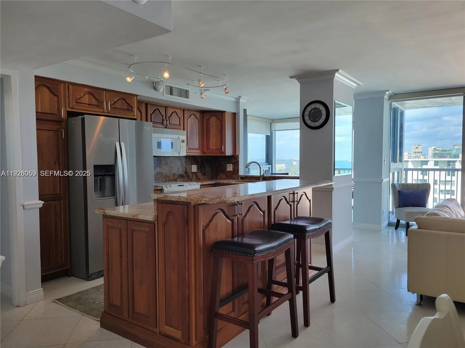 2655 Collins Ave # 2105, Miami Beach, FL 33140