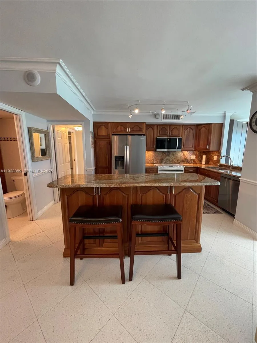 2655 Collins Ave # 2105, Miami Beach, FL 33140 photo 4
