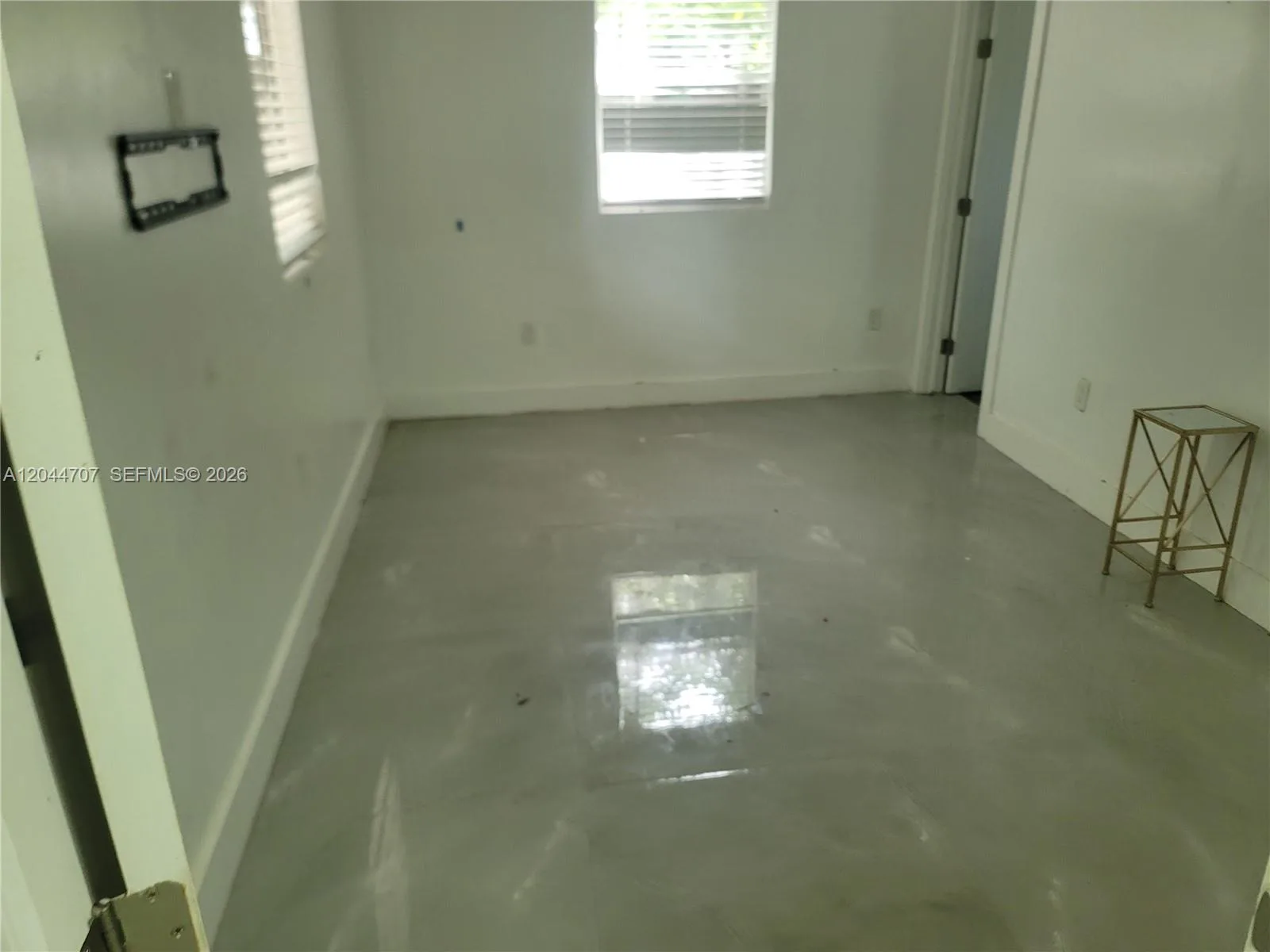 512 NW 96th St # B, Miami, FL 33150 photo 8