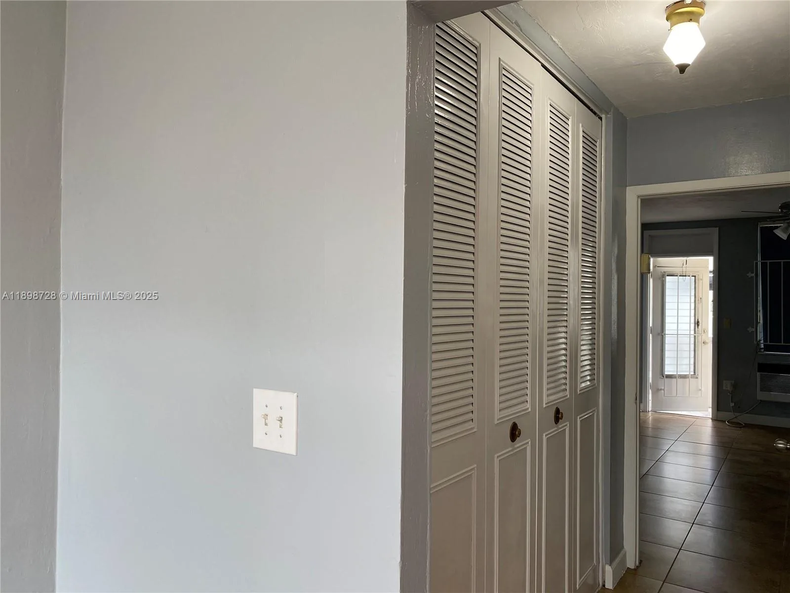 441 Collins Ave # 27, Miami Beach, FL 33139 photo 10