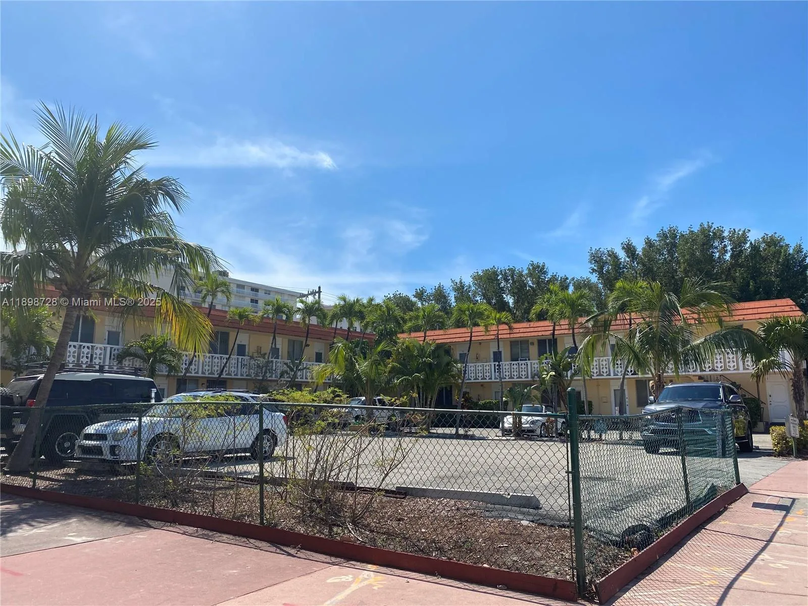 441 Collins Ave # 27, Miami Beach, FL 33139 photo 3