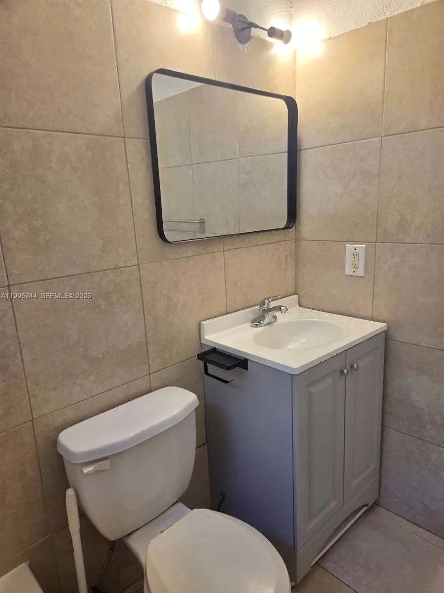 34 SW 6th Ave # 4, Dania Beach, FL 33004 photo 6