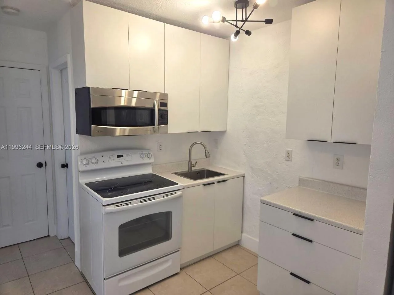 34 SW 6th Ave # 4, Dania Beach, FL 33004 photo 8