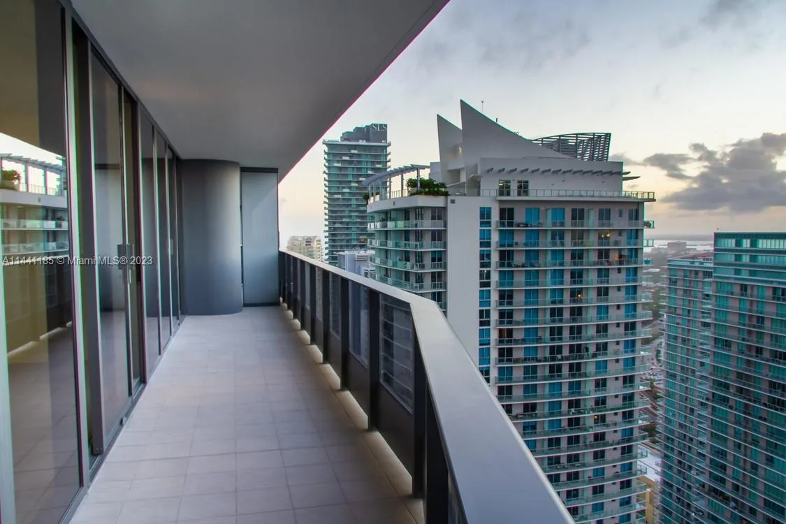 Brickell Flatiron Unit 4210 at 1000 Brickell Plz # 4210, Miami, FL 33131 — photo 1