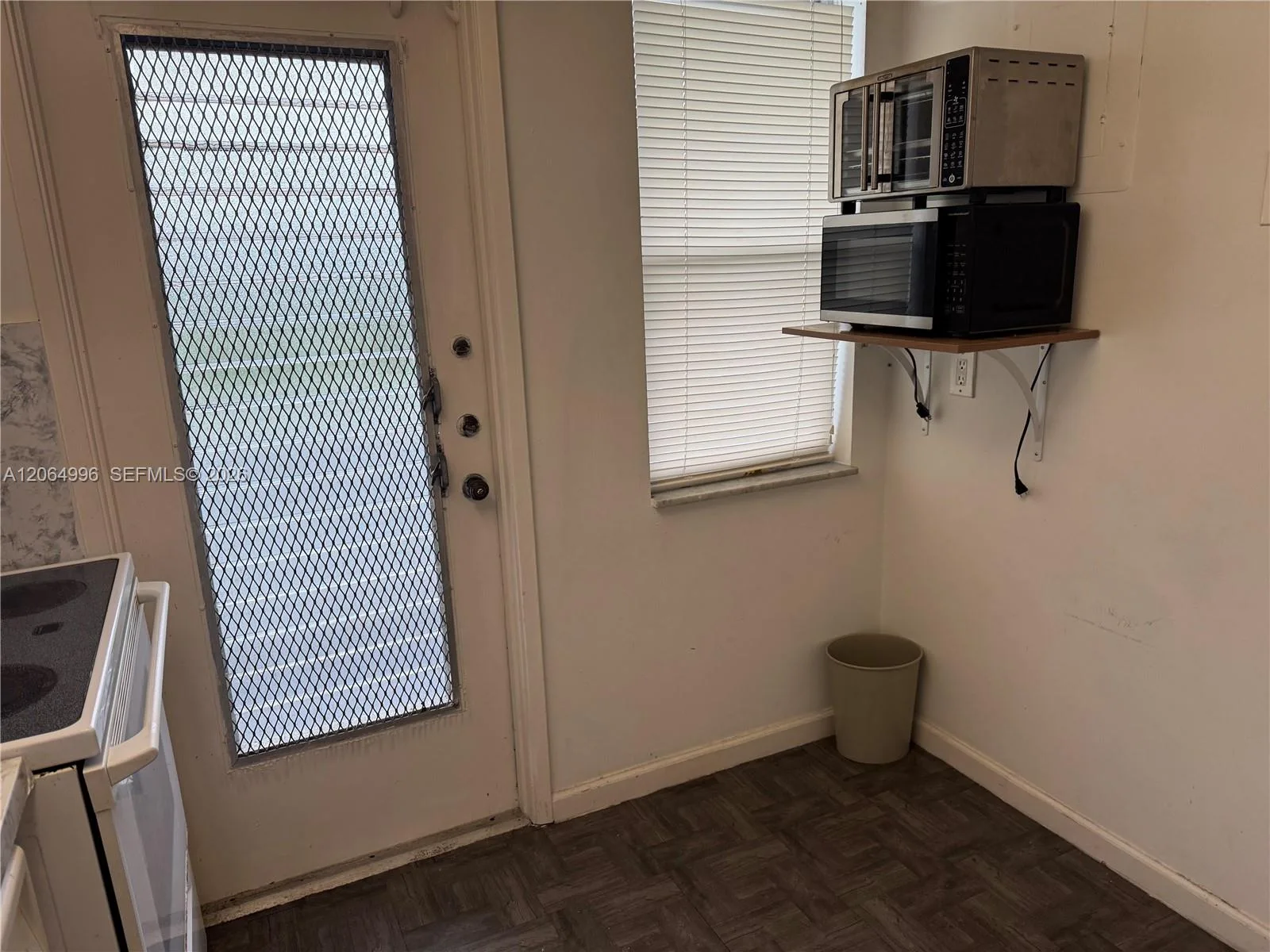 950 Hillcrest Dr # 411, Hollywood, FL 33021 photo 3