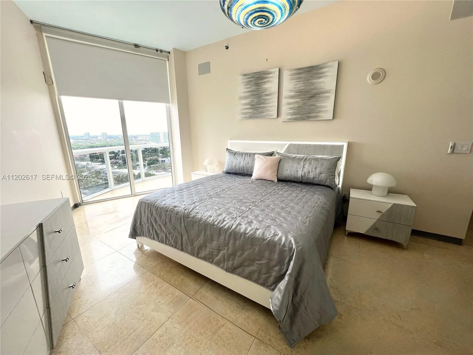 16001 Collins Ave # 1705, Sunny Isles Beach, FL 33160 photo 2