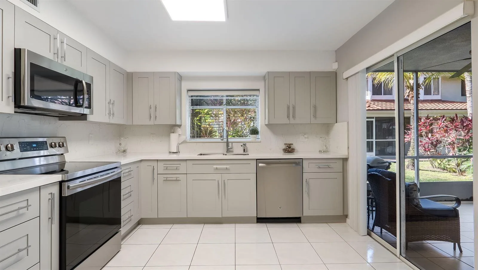 9265 NW 9TH Court, Plantation, FL 33324