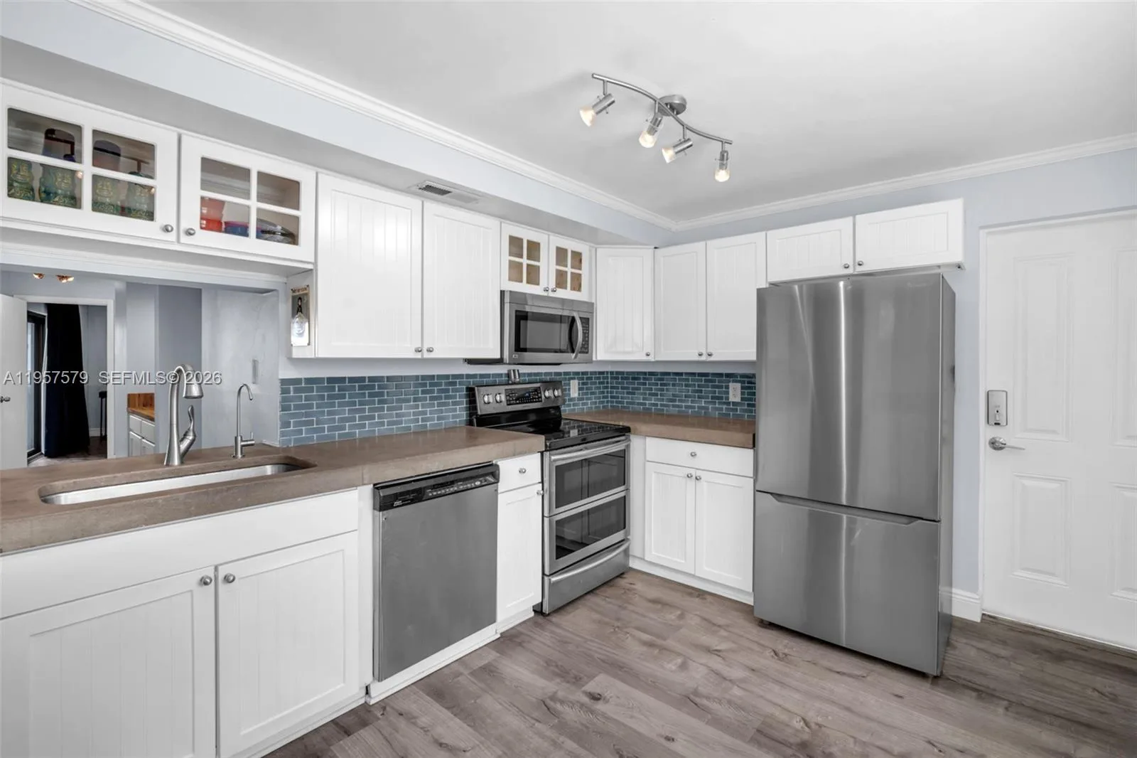 2029 N Ocean Blvd # 106, Fort Lauderdale, FL 33305 photo 6