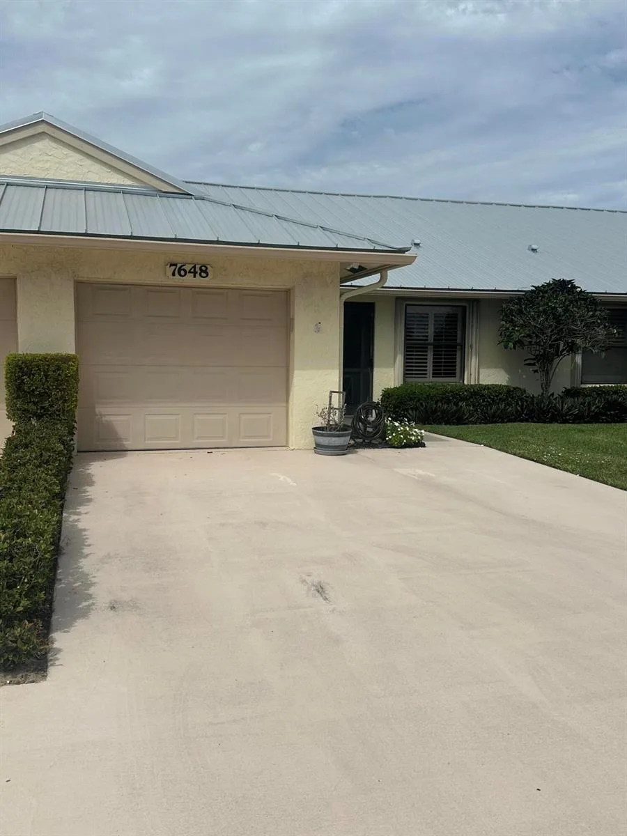 7648 SE Sugar Sand Circle, Hobe Sound, FL 33455