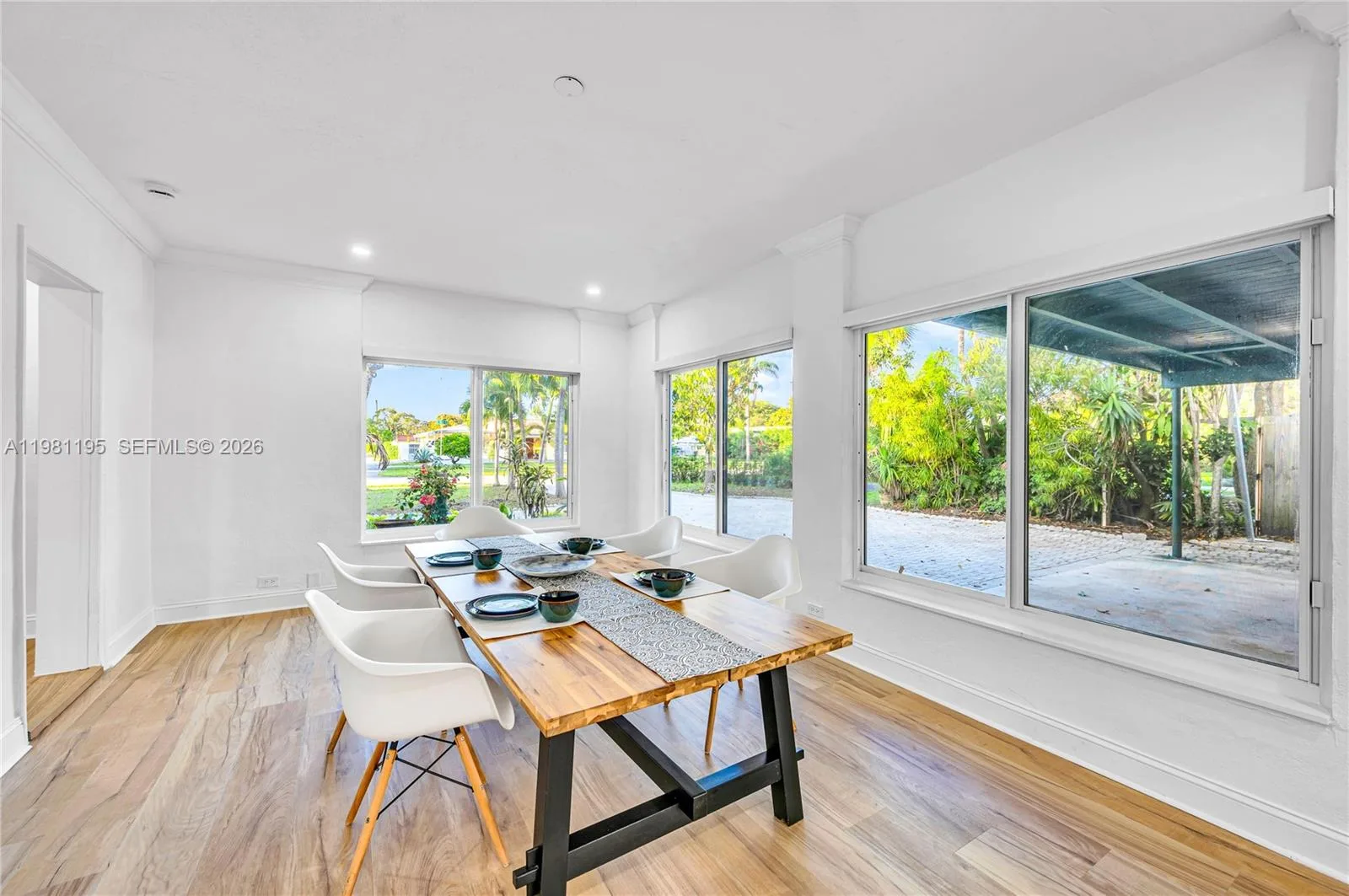 1960 NE 182nd St, North Miami Beach, FL 33162 photo 10