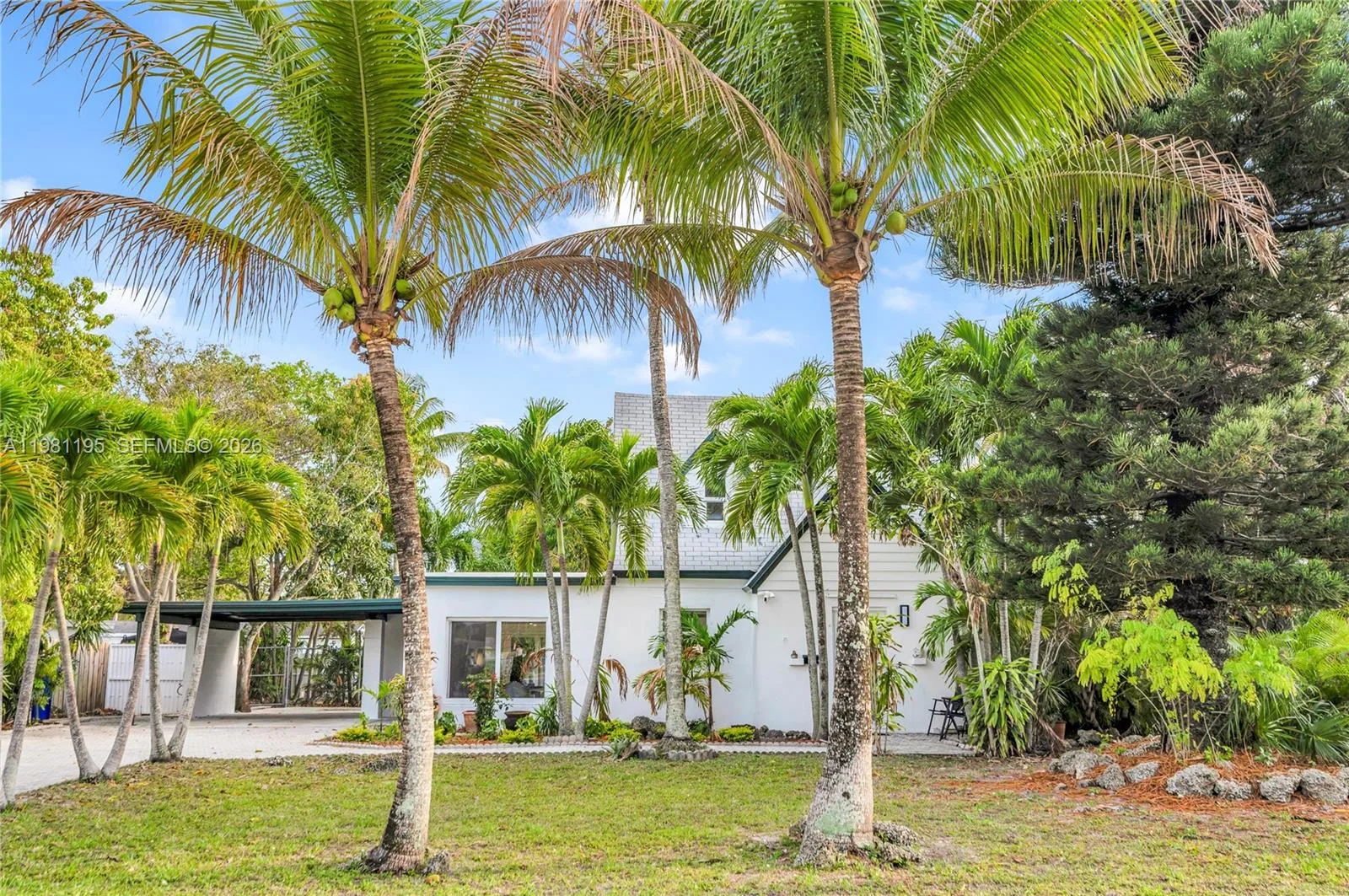 1960 NE 182nd St, North Miami Beach, FL 33162 photo 4