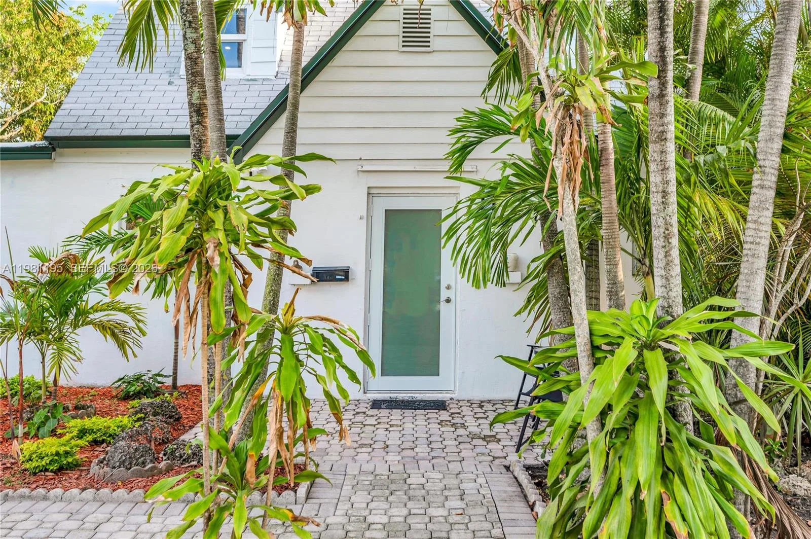 1960 NE 182nd St, North Miami Beach, FL 33162 photo 5