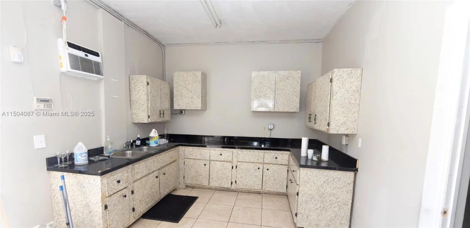3045 W Broward Blvd, Fort Lauderdale, FL 33312 photo 10