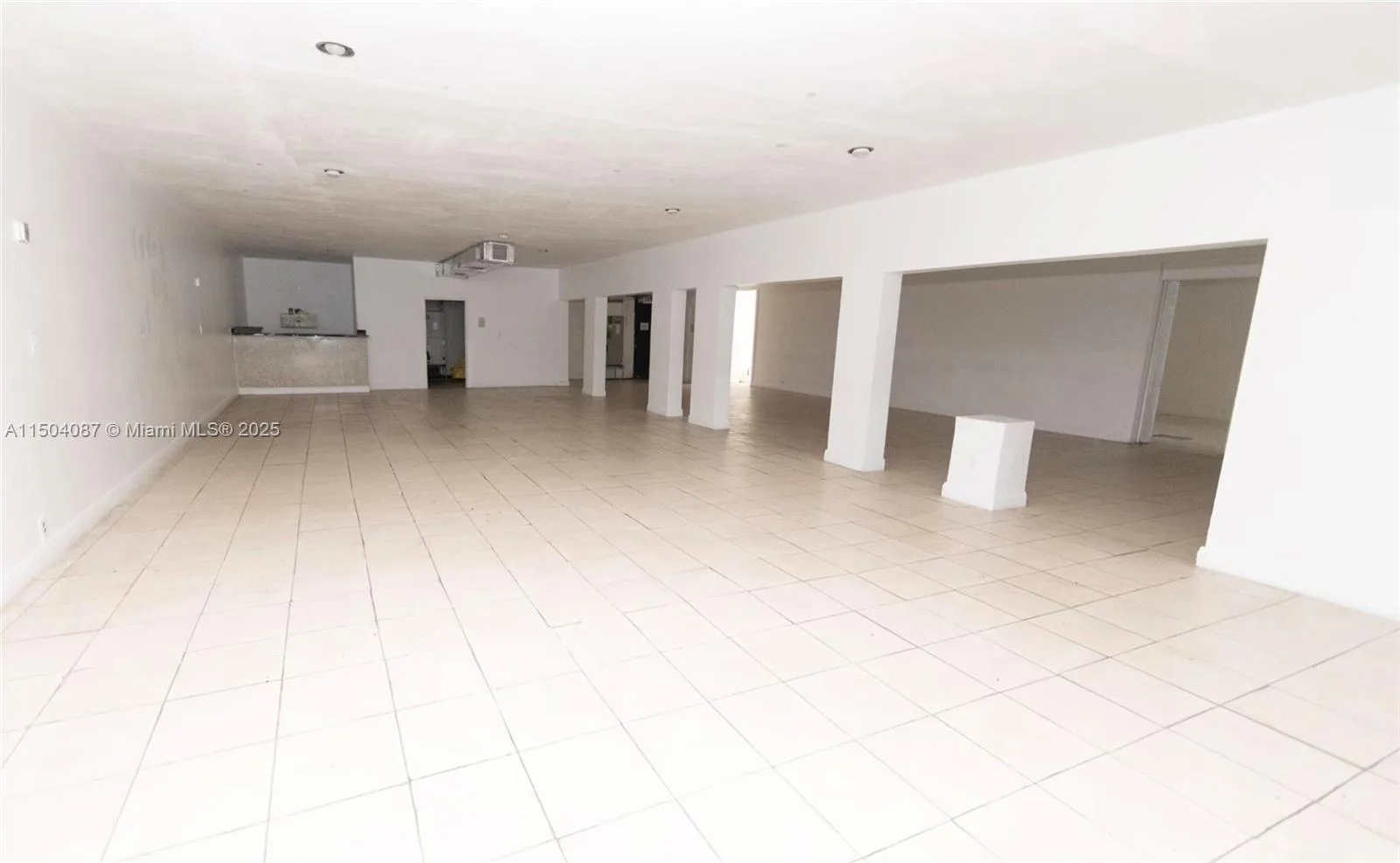 3045 W Broward Blvd, Fort Lauderdale, FL 33312 photo 4