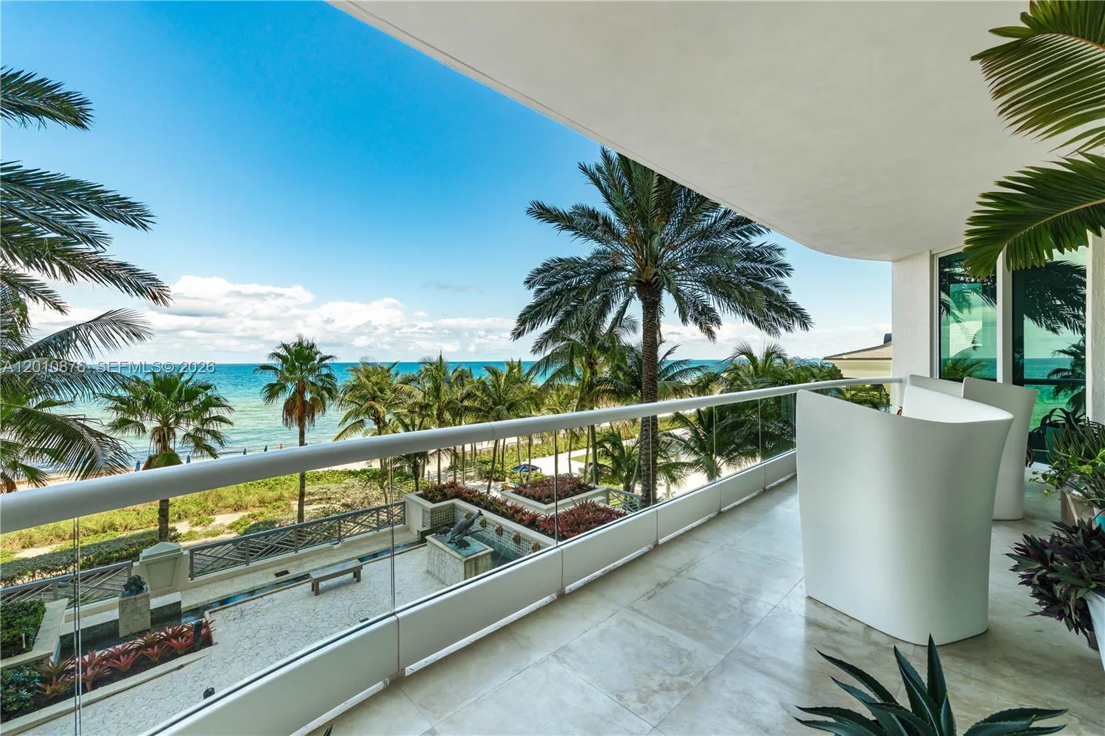 16051 Collins Ave # 403, Sunny Isles Beach, FL 33160 photo 4