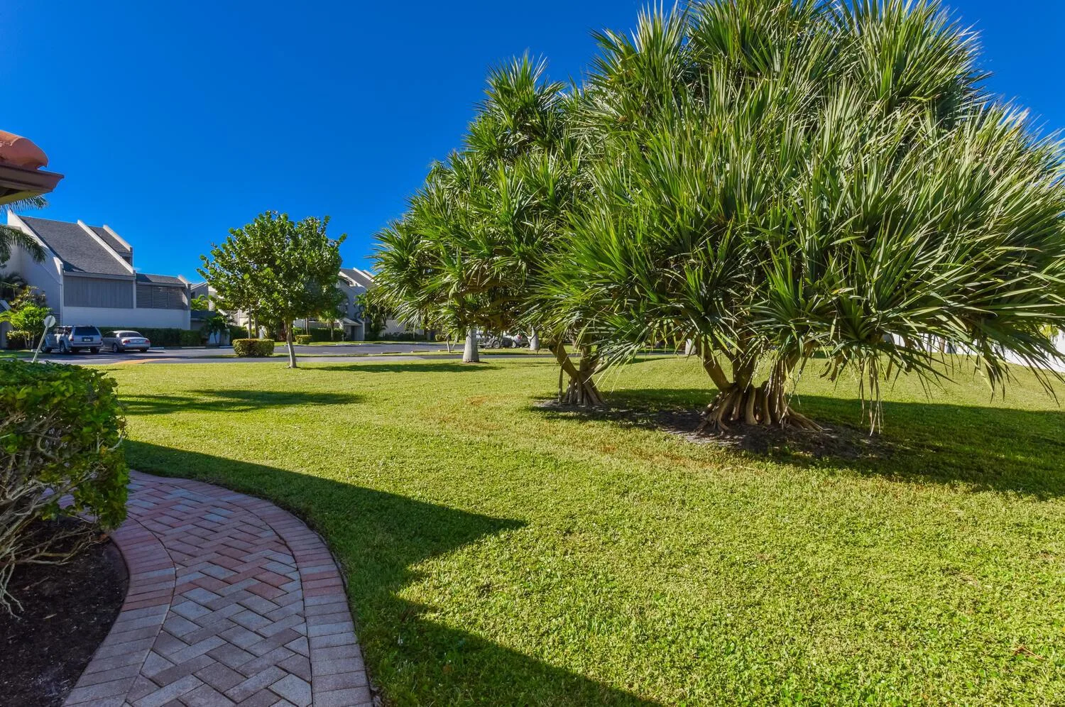 1469 Via Privada, Jupiter, FL 33477 photo 5