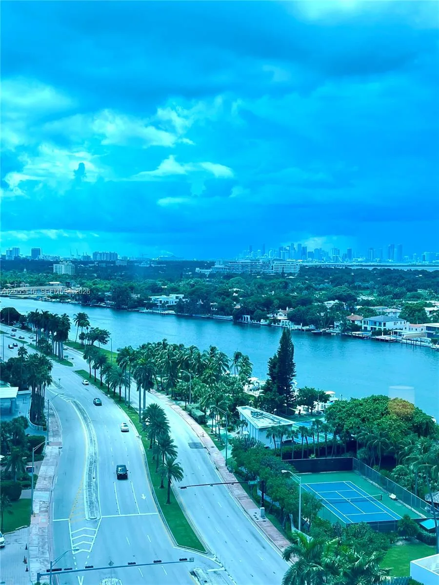 5445 Collins Ave # 1515, Miami Beach, FL 33140 photo 2