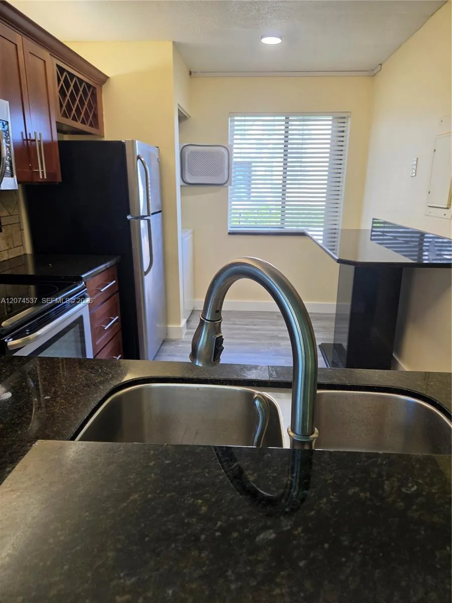 8041 Southgate Blvd # H6, North Lauderdale, FL 33068 photo 8