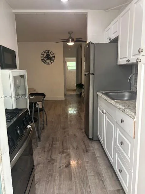 921 Meridian Ave # 2, Miami Beach, FL 33139 photo 9