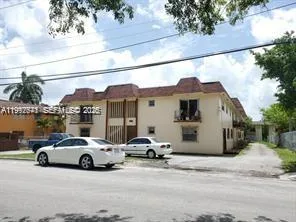 1008 NW 45th Ave # 08, Miami, FL 33126 photo 2