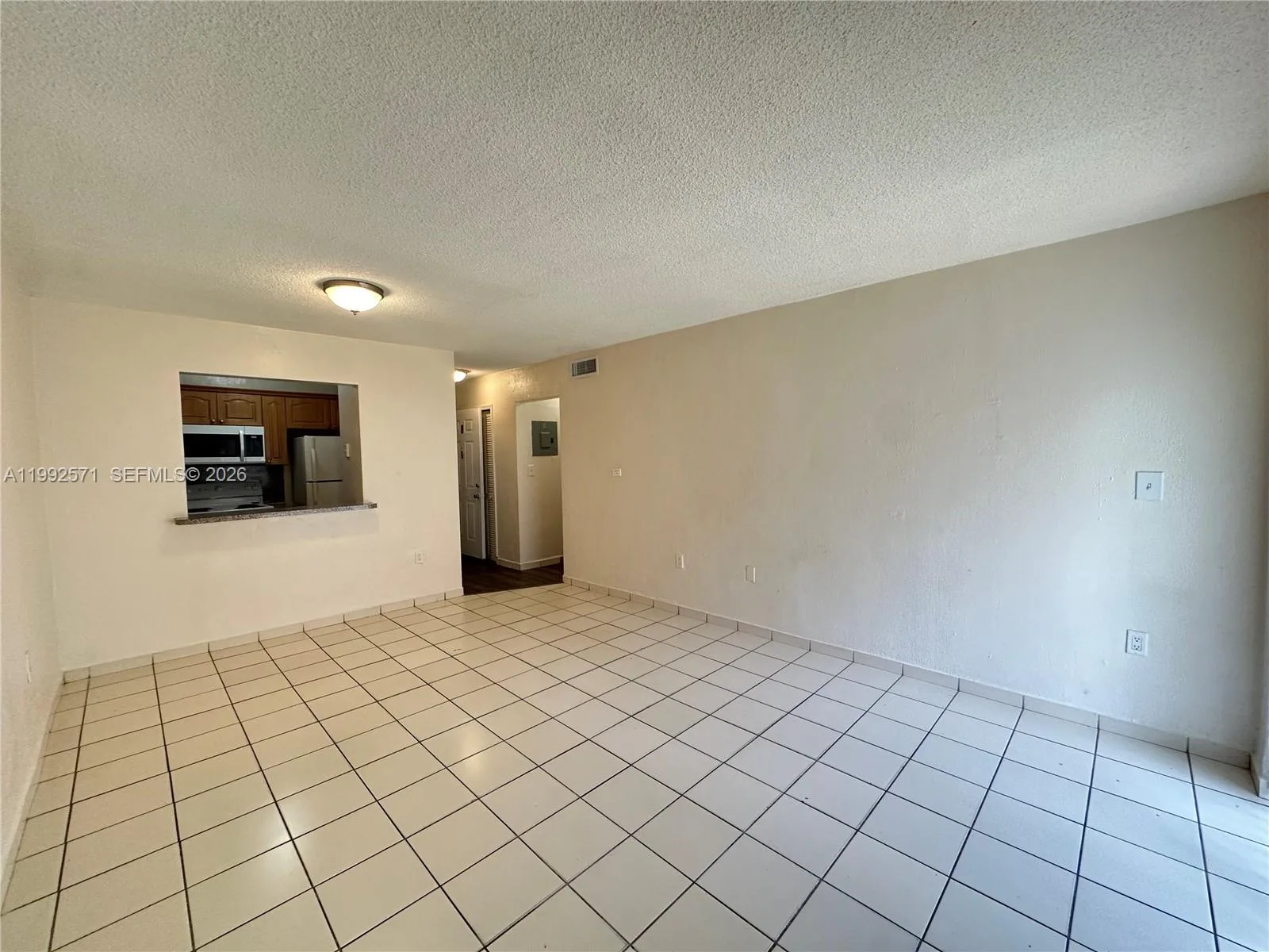 1008 NW 45th Ave # 08, Miami, FL 33126 photo 3
