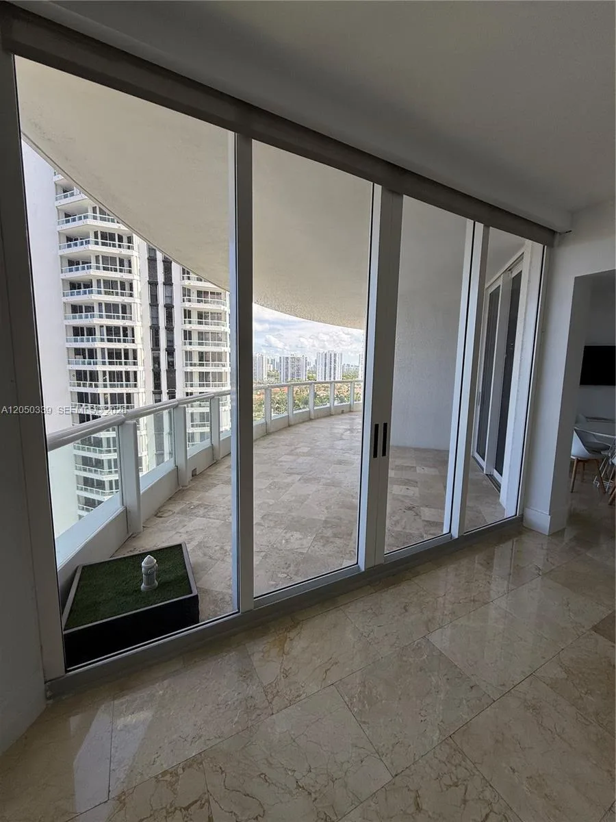 21200 Point Pl # 1403, Aventura, FL 33180 photo 5