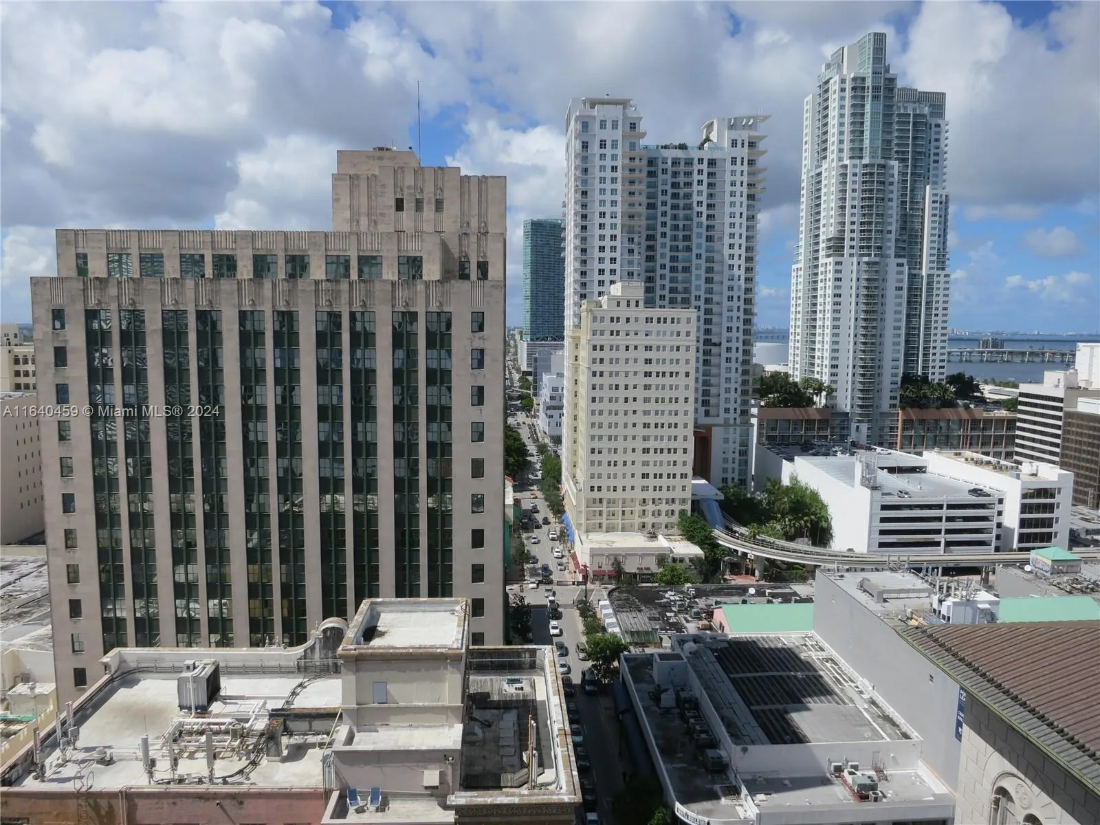 151 SE 1 St # 1902, Miami, FL 33131 photo 12