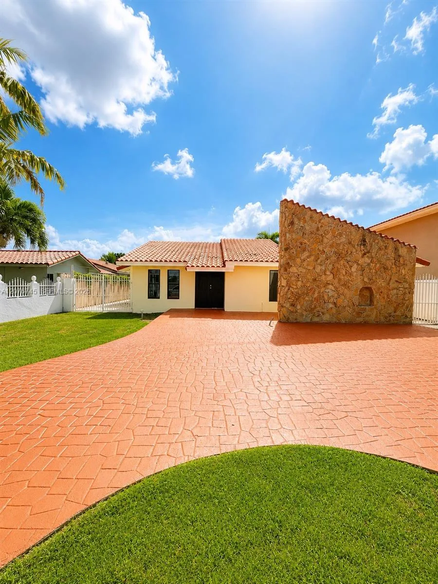 3011 SW 117th Ave, Miami, FL 33175