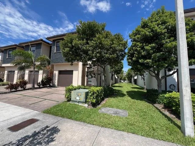 15818 NW 91st Ave # 15818, Miami Lakes, FL 33018 photo 3
