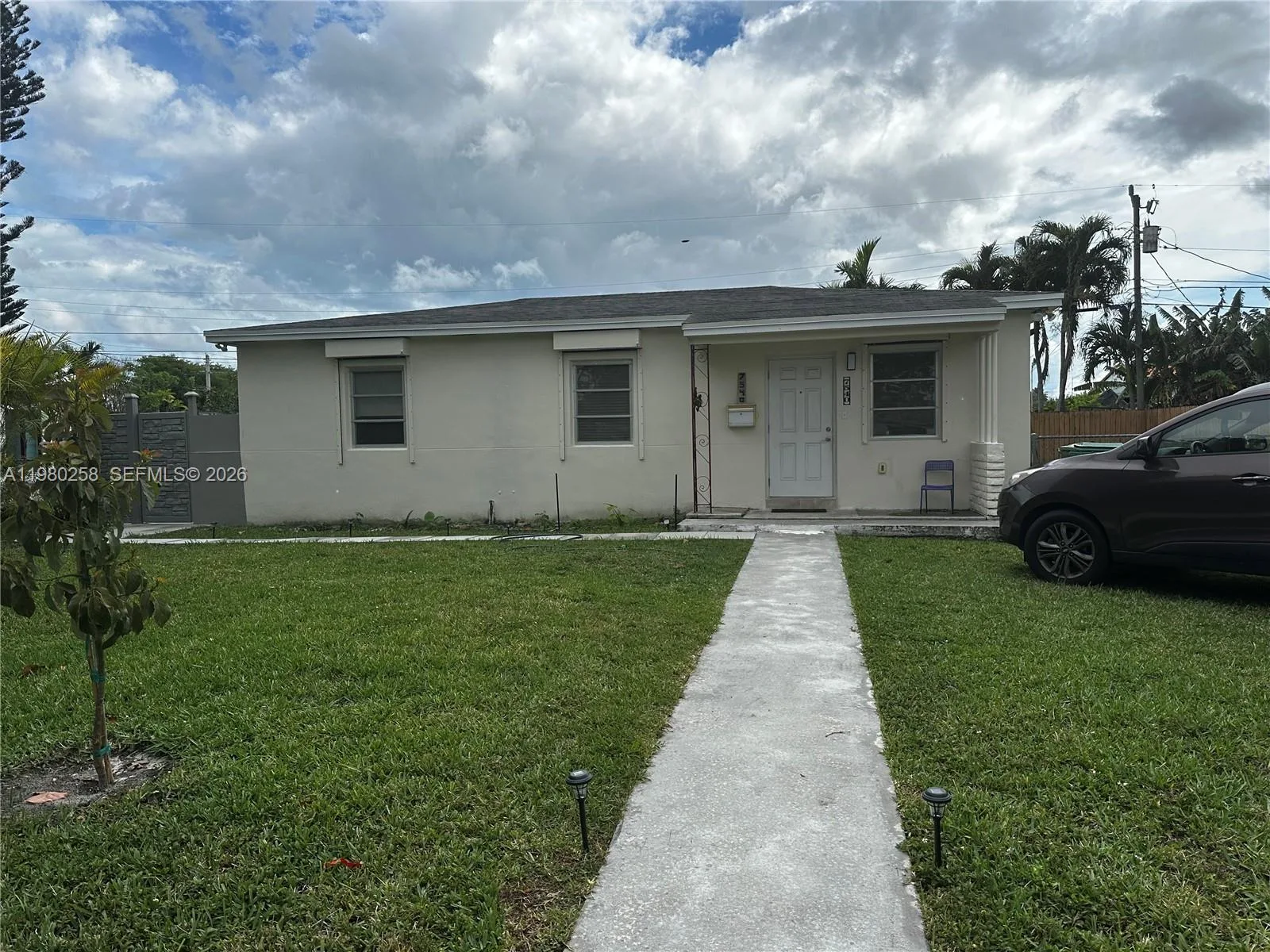 7540 SW 37th St, Miami, FL 33155 photo 2