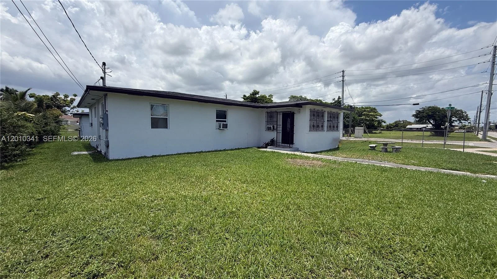 1334 NW 6th Ave, Florida City, FL 33034 photo 2