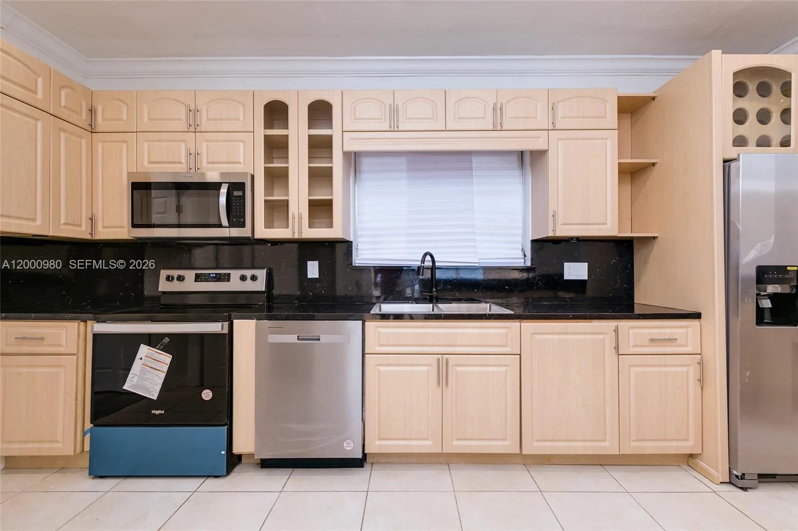 840 NE 182nd Ter, North Miami Beach, FL 33162 photo 11