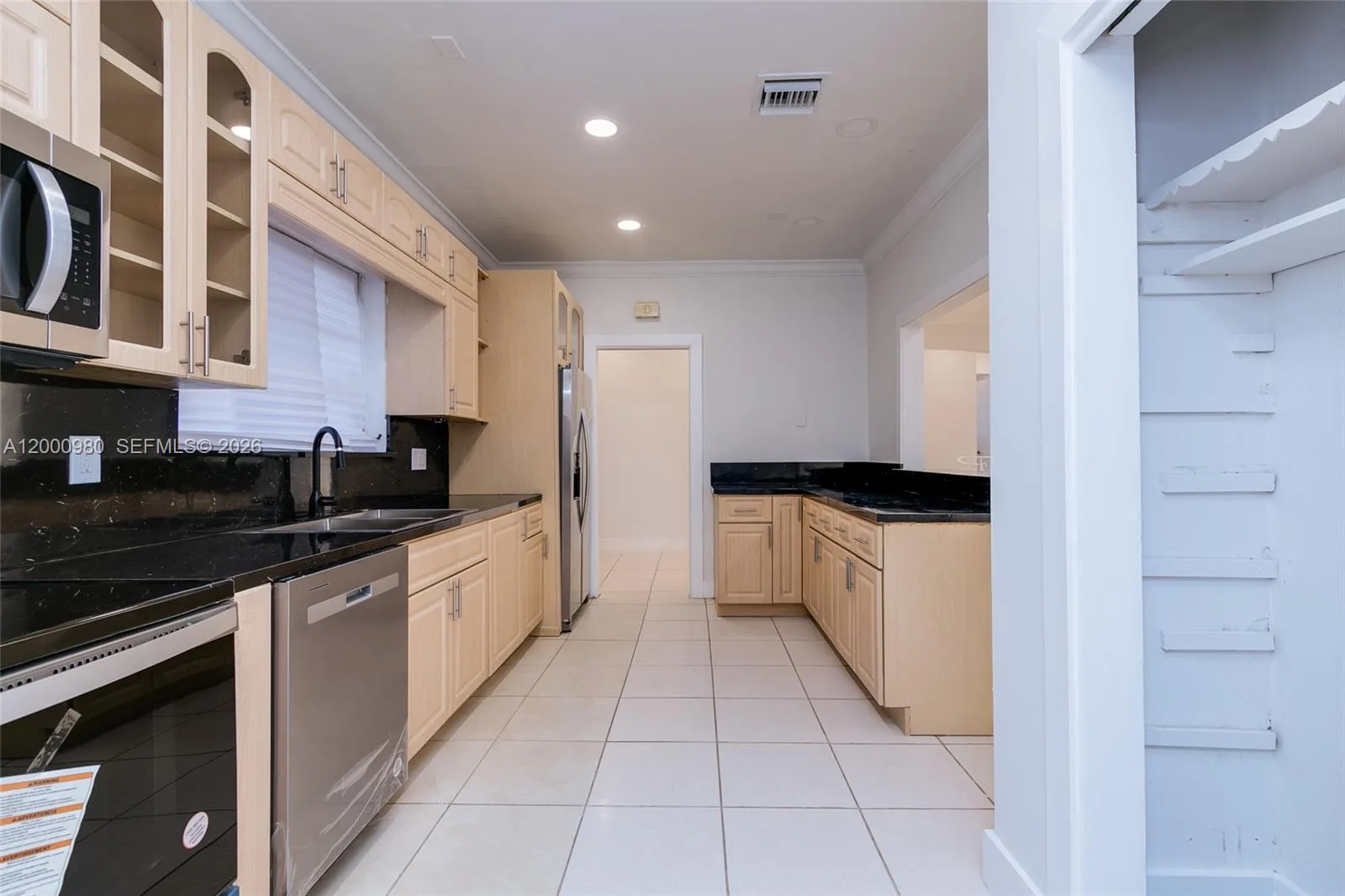 840 NE 182nd Ter, North Miami Beach, FL 33162 photo 12