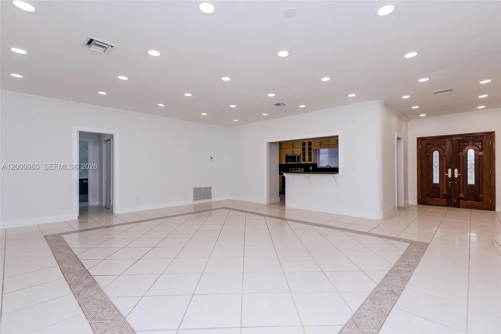 840 NE 182nd Ter, North Miami Beach, FL 33162 photo 4