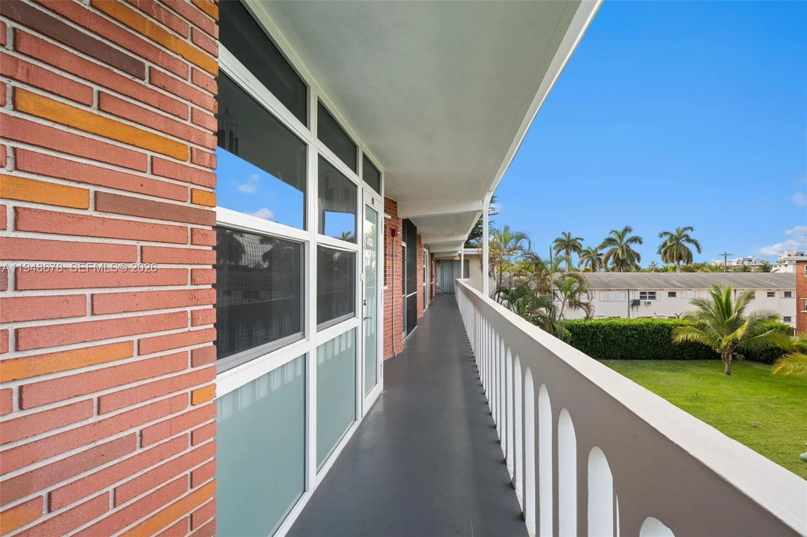 141 NE 10th Ave # 26C, Hallandale Beach, FL 33009 photo 11