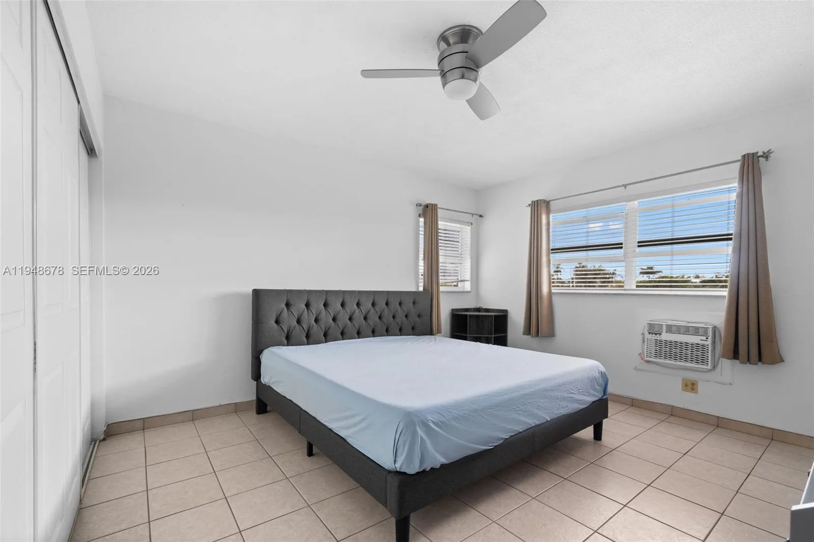 141 NE 10th Ave # 26C, Hallandale Beach, FL 33009 photo 4